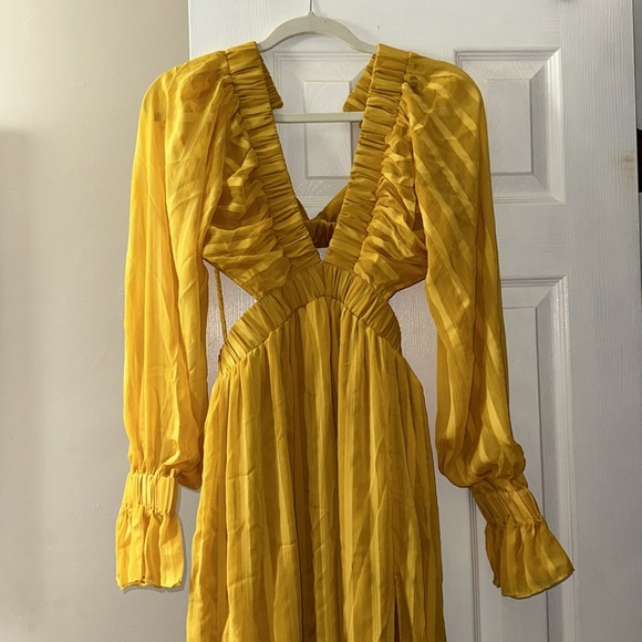 ASOS DESIGN plunge maxi dress with cut out detail - Picture 8 of 11